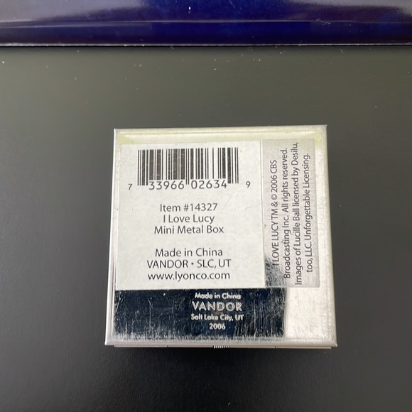 Vintage I Love Lucy Mini Metal Pill Box With Mirror - Picture 3 of 4